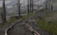 rails de chemin de fer après fonte du permafrost